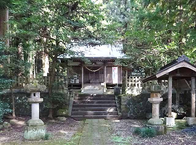 健武山神社拝殿