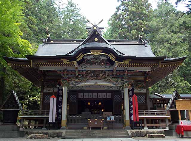 寳登山神社拝殿