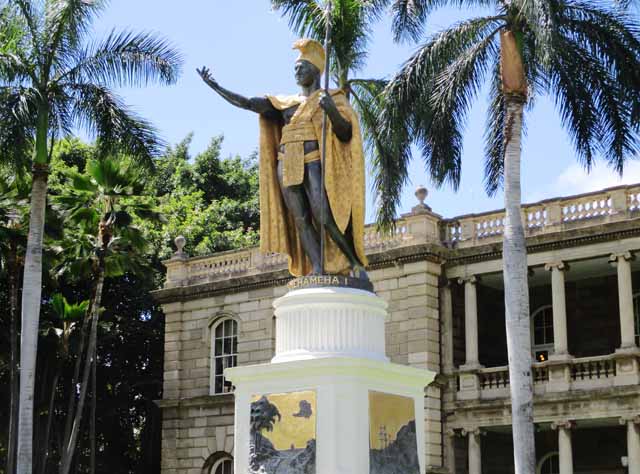 キング・カメハメハの像