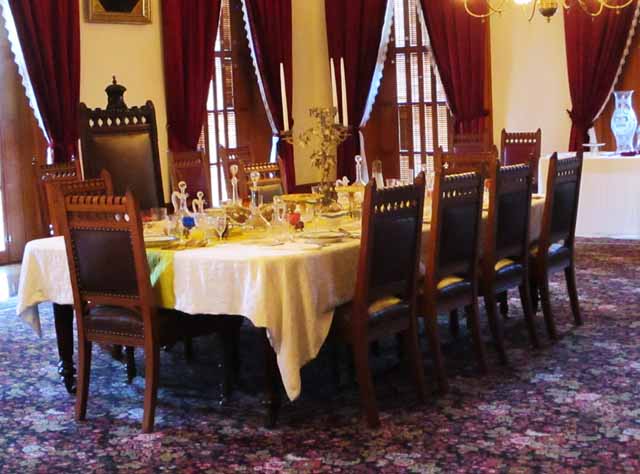 イオラニ宮殿の内部