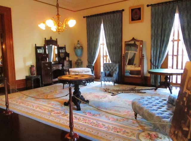 イオラニ宮殿の内部